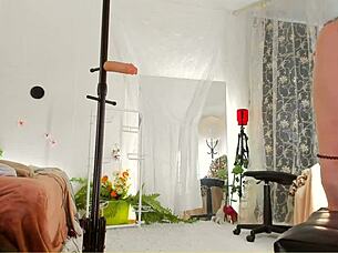 Curvy Milf Oils Up Her Nude Body On Voyeur Cam, Showing Legs, Feet, Booty, And Hairy Pussy