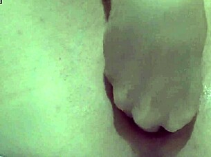 Milf Squirts Pussy Juice In Close-Up Homemade Orgasm!