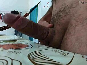 rola linda manau hints at gay pleasure