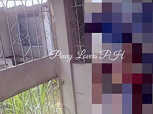 Pinay teen has public cemetery sex scandal.