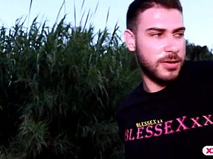 Amateur Gay Fetish Masturbation With Magic Little 18+