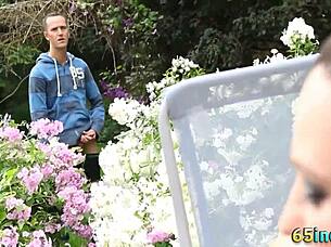 i love face sitting on this big beauty while eating her pussy outdoors