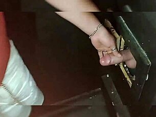 Levei um amigo na cabine do boquete?