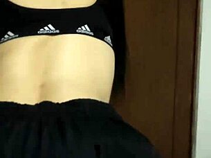 Mi Amiga Estefani Del Gym La Convenci Con Mucho Esfuerzo De Acompañarme A Mi Casa Y Resulto Ser Una Puta Guarra Caliente