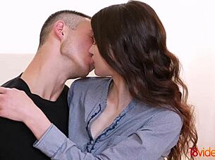 Casual teen ariana shaine fucks on rainy day