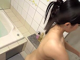 ハメ撮り モデル体型の長身スレンダー 美脚＆神クビレ 純粋無垢なアイドル級顔面女子のおマンコ 都合のいいss級美女 ケツ晒しバックからの奥突き