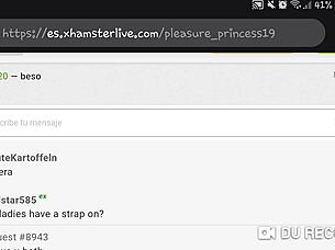 i'm watching these colombian webcam girls with nice pussies