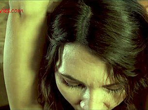 The hard master cares for the hot babe before her punishment