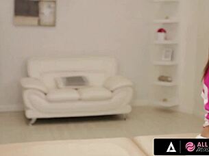 Pervert masseuse Jessa Rhodes craves tasting a new tight pussy at Allgirlmassage