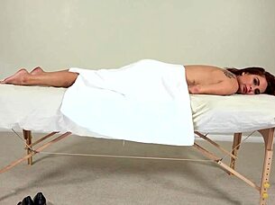 Cheating wife ashlee graham gets rough assfucking by rome major 😈