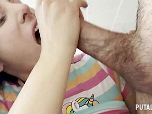 skinny brunette in threesome blowjob with two cocks in putalocura