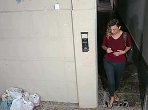 I'm the teacher who seduced my student behind school