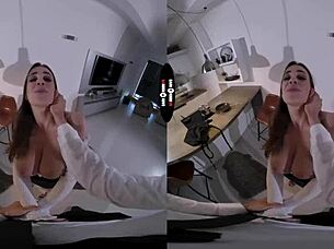 josephine, the scandal girl in dark room vr?