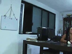 encuentro a mi vecina en la calle y me la llevo a mi casa para tomarle fotos, chubby tits ass big ass bbw fat natural tits big tits curvy boobs