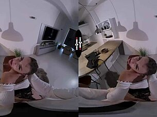josephine, the scandal girl in dark room vr?