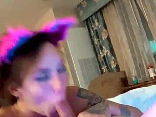 kitty wants sloppy pussy licking 😘