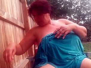 Pussy ducking - homemade amateurs explore big tits and pussy play.