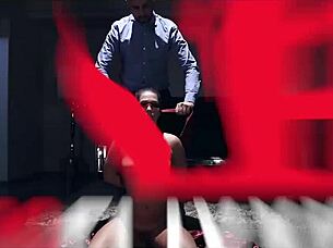 Does Raven Alexis love Manuel Ferrara's rough face fucking and spanking?