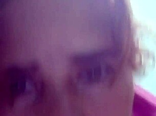 cogemos de perrito mientras filmo con el telefono 😏