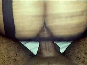 � a fantasia sexual do meu padrasto foda-me duramente