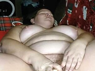 Milf squirts wildly with two huge dildos 😈