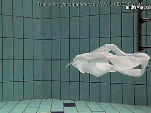 Super hot loris licicia swimming naked underwater