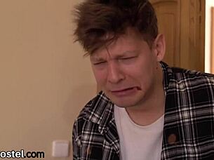 yo, greedy hostel amateurs, how’s spoiling a guy in a wild outdoor threesome for the first time?