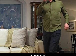 Lauren Phillips sucks Tommy Pistol.