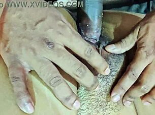 Tunnen tabukiihkon asuntolassa aasialaisen MILFin kanssa ja isolla mustalla kyrvillä rotuseksiä