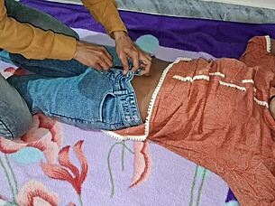 Hotwife's solo set in homemade video from Hightechplace