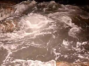 Novinha Se Masturbando Na Praia