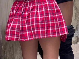 Rapidin con mi hermanastra en la casa del vecino antes de irse al cole 😏