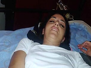 Horny italian milf uses toys on her pussy 😈