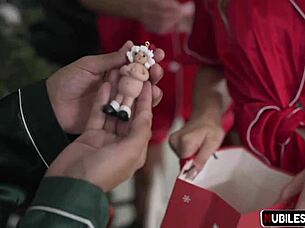 Molly Little Sucks Cock And Rides In Christmas Family Swap