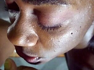 Fernanda Chocolatte Brisou E Levou Leiteada Na Cara Estilo Bukake.