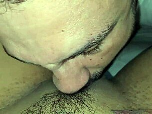 Quickie in gym with sweaty pussy 😏