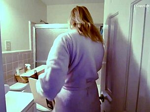 Pick up your toys, it's time to clean up