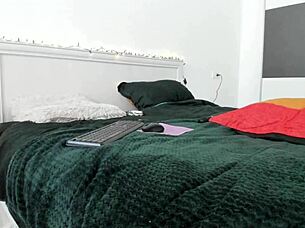 hot teen 18+ bbw tries first anal