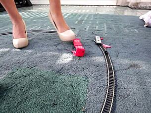 Pick up your toys, it's time to clean up