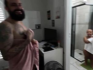 Skinny Latina blowjob backstage with swingers group