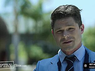 Veteran politician flexes power to rising candidate 😎