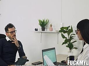 Amanda Rabbit Fights For Promotion With Hardcore Blowjob.