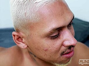 eu e meu colega de quarto fodemos a tarde inteira