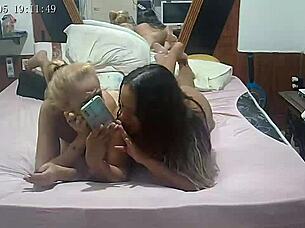 acabou o gas, tive que fuder minha amiga pra ganhar outro.