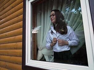 Rich Bitch Fucks Gardener While Husband Sleeps, Wet Pussy Cum In Mouth