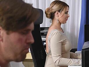 Cock Sucking At The Office Gives Busty Nikky Dream Chills Of Pleasure.