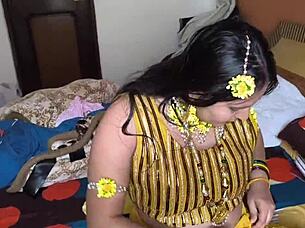 Bodybuilder Dances With Skinny Friend In Photoshoot