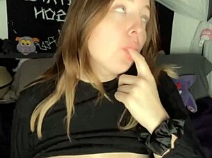 suck this dildo and play with wet pussy