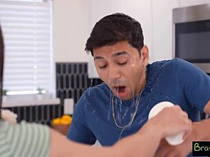 i tease stepbro wit my mean pussy