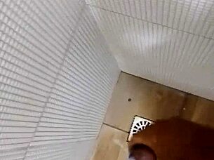 Hot gay guy gets a great handjob with a facial